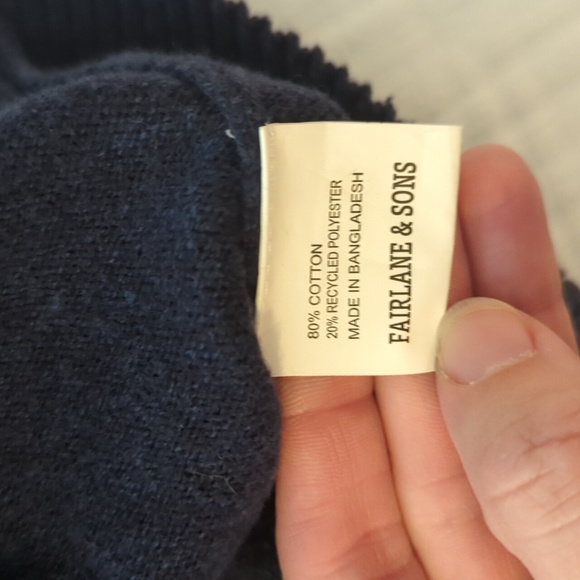 Men's navy Fairlane and Sons Sweater, Size Medium - Picture 5 of 6